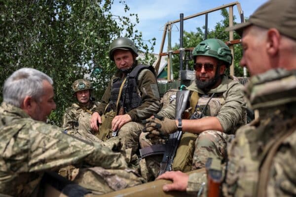 अमेरिकी शांति वार्ता के साथ पुतिन 'खेल खेल', ज़ेलेंस्की ड्रोन हमले के बीच कहते हैं