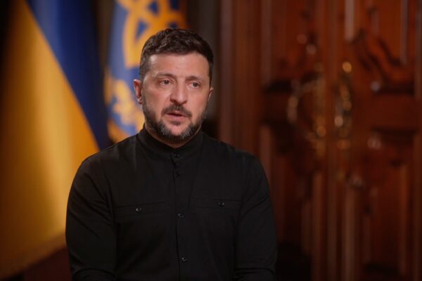 ZELENSKYY: 'फ्री, डेमोक्रेटिक वर्ल्ड' यूक्रेन में शांति लाने के लिए ट्रम्प के लिए 'इंतजार' कर रहा है