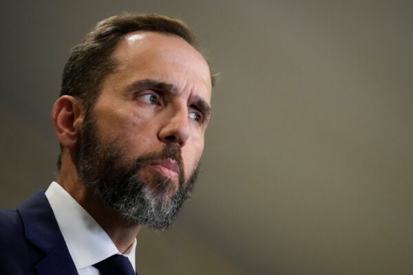 विशेष वकील के कार्यालय का कहना है कि यह जैक स्मिथ का हैच एक्ट जांच खोला गया है