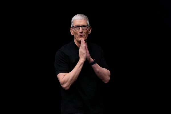 Apple ने iPhone 17 का अनावरण किया, जिसमें पहली बार iPhone एयर भी शामिल है