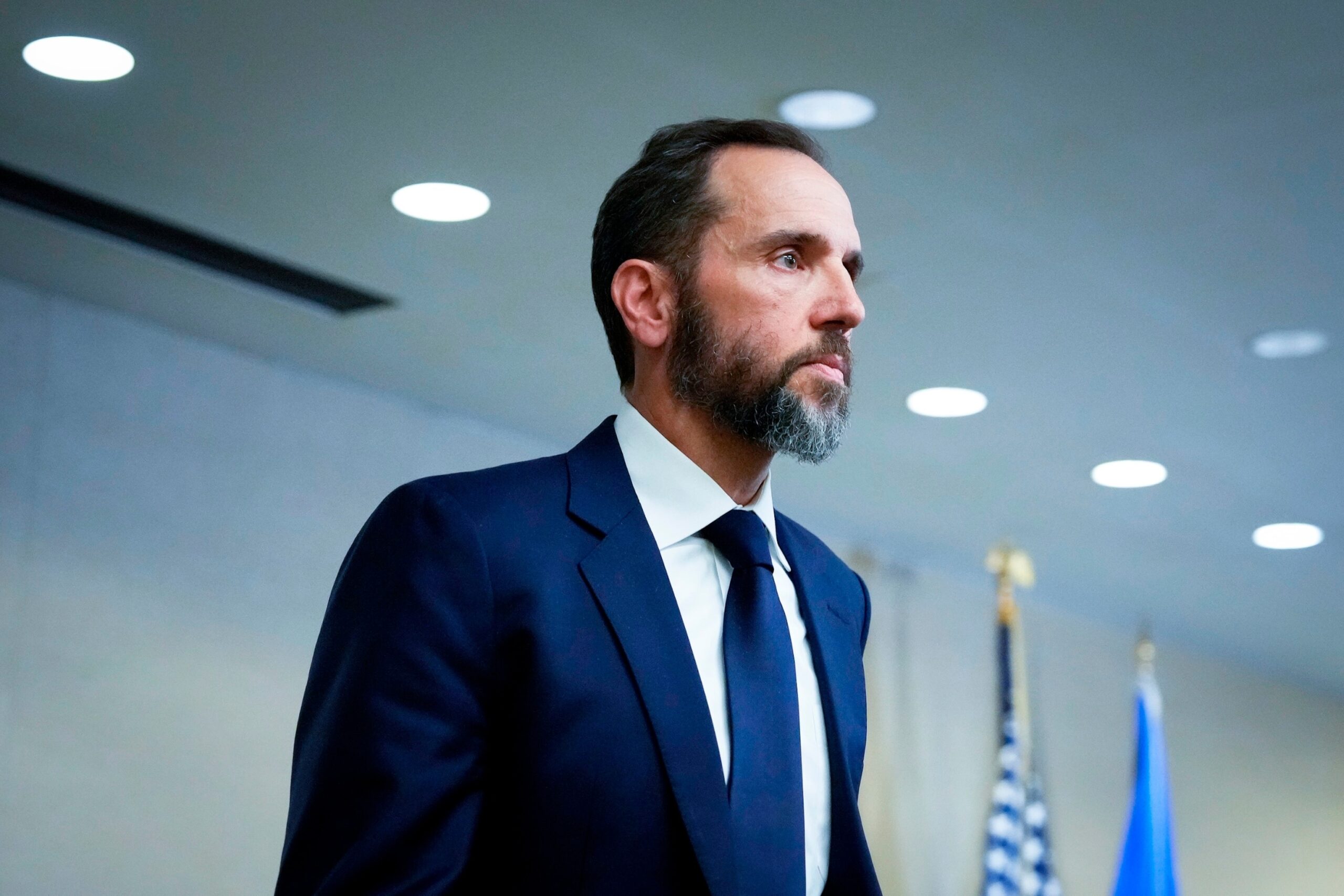 पूर्व विशेष वकील जैक स्मिथ के वकीलों ने 'गलत' दावों पर विवाद किया कि उन्होंने सीनेटरों के फोन टैप किए